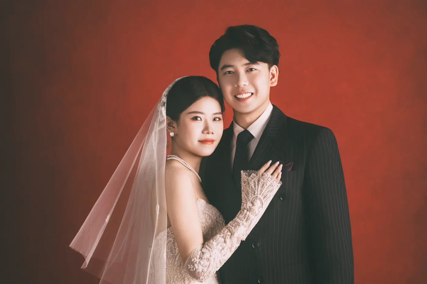 李根与张军宇的婚纱照